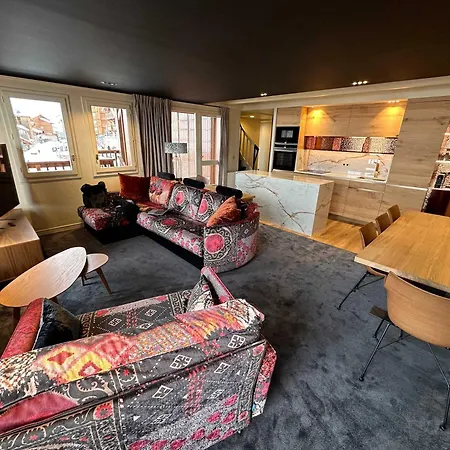 Luxury Ski-in Ski-out 4br With 4 Baths - *