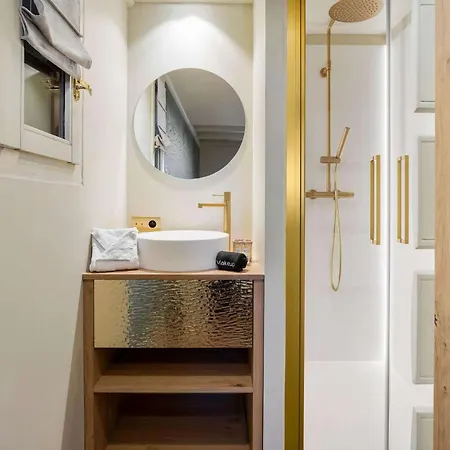 Luxury Ski-in Ski-out 4br With 4 Baths - Val Thorens