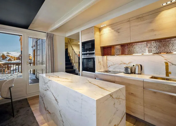 Luxury 4br With 4 Baths - - D' Emeraude