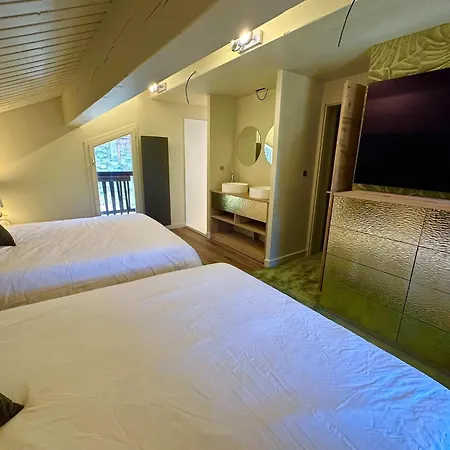 Апартаменти Luxury Ski-in Ski-out 4br With 4 Baths - *