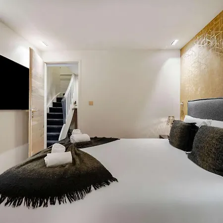 Luxury 4br With 4 Baths - - D' Emeraude شقة