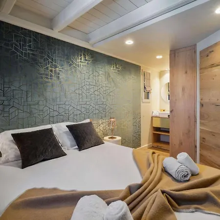 Luxury Ski-in Ski-out 4br With 4 Baths -