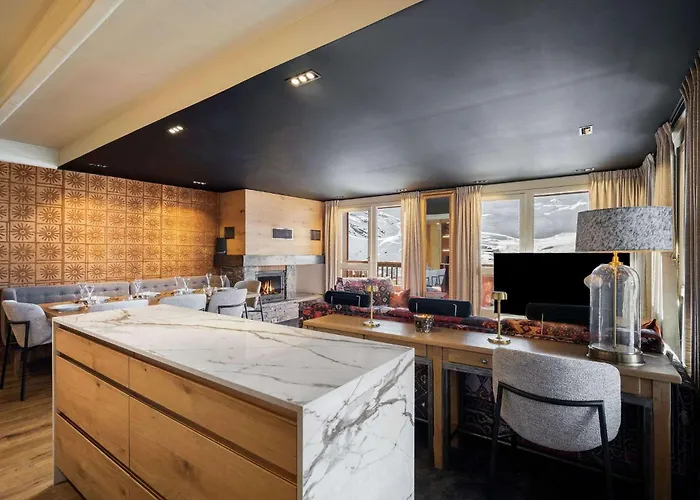 Luxury 4br With 4 Baths - - D' Emeraude